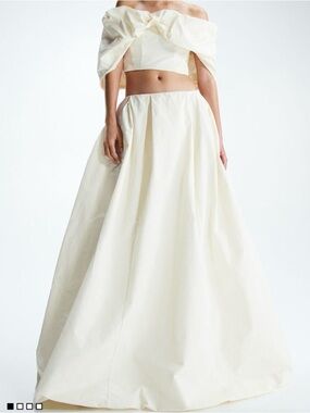 H&M Ivory bubble hem skirt